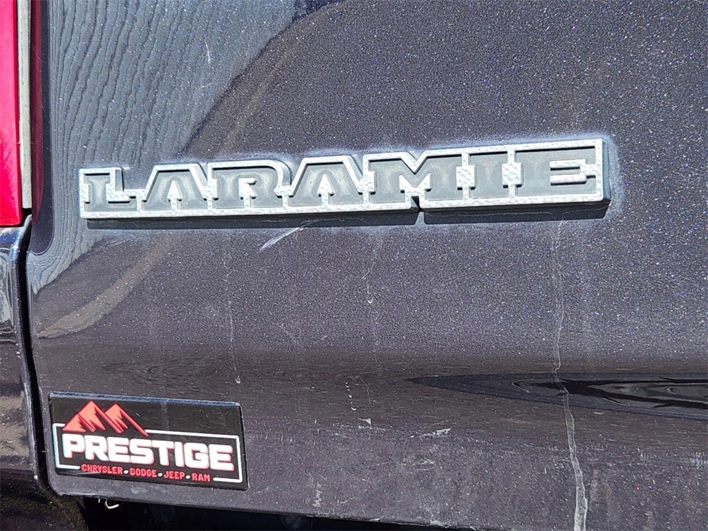 2021 RAM 1500 Laramie Crew Cab 4x4 5'7' Box